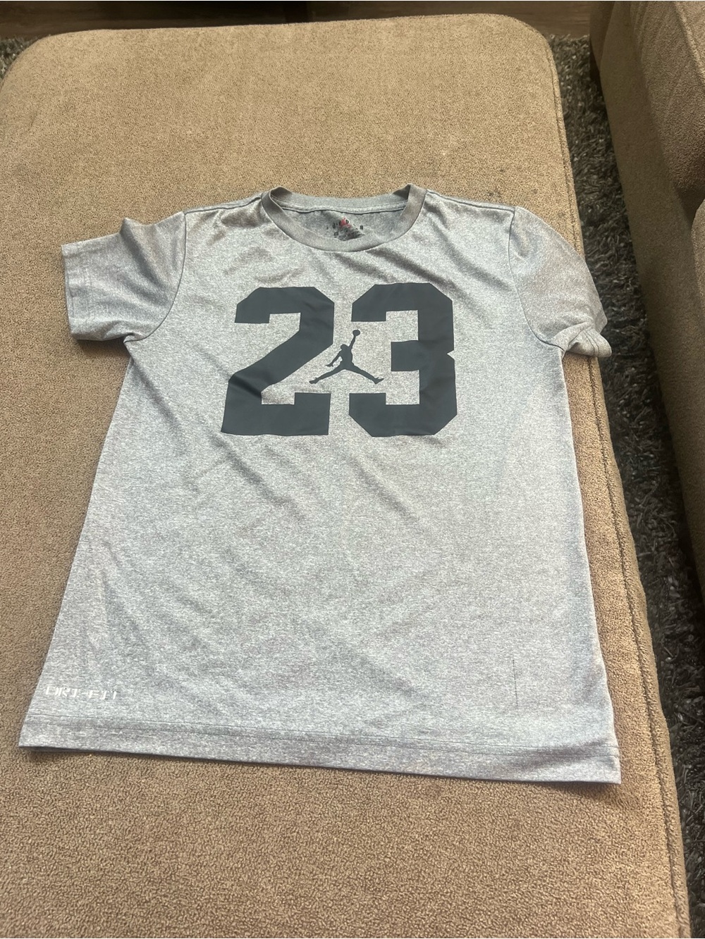 Jordan Dri-FIT Youth 23 Jumpman T-Shirt Gray Size Medium